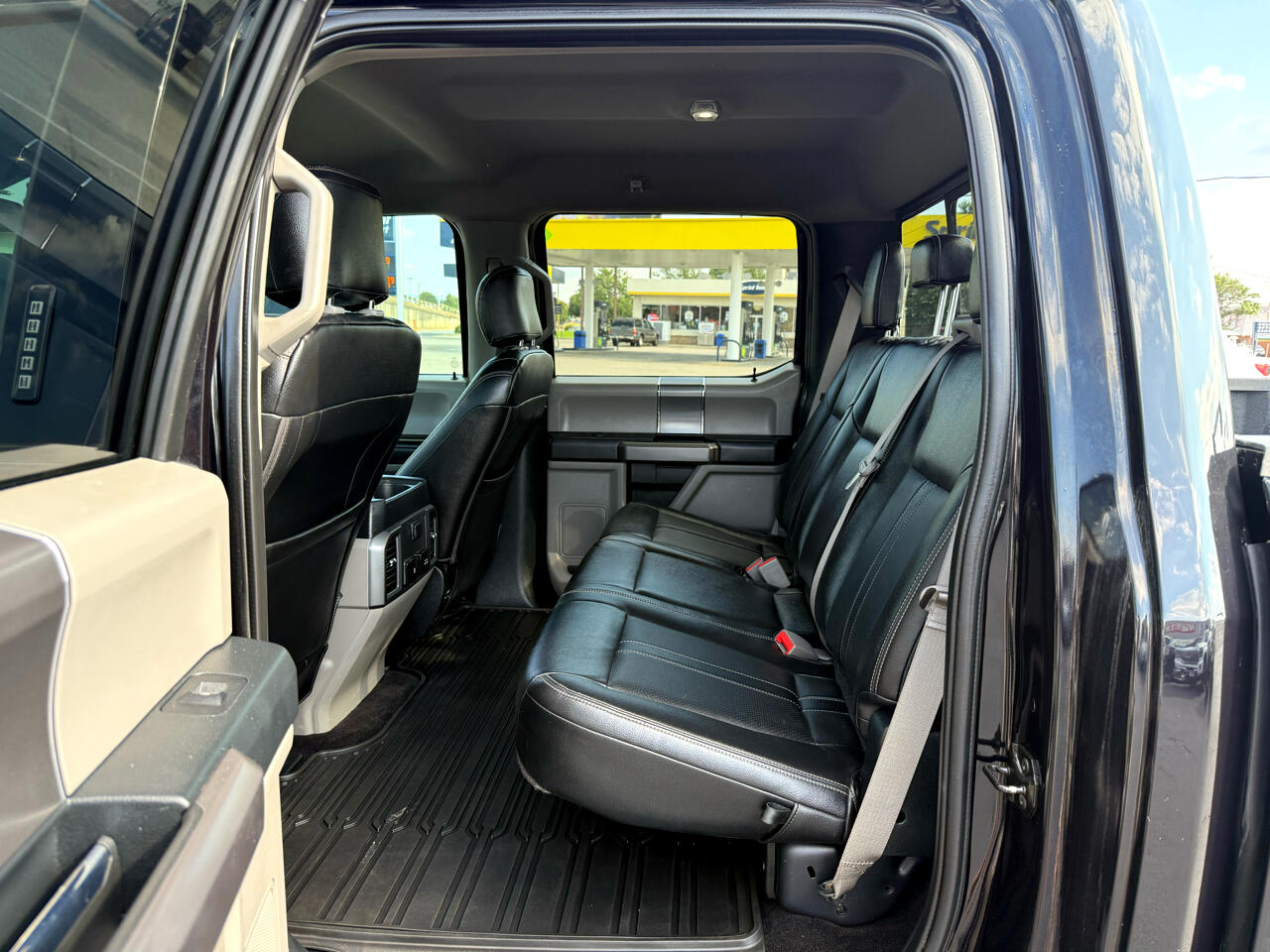 2019 Ford F-150 XLT photo 22