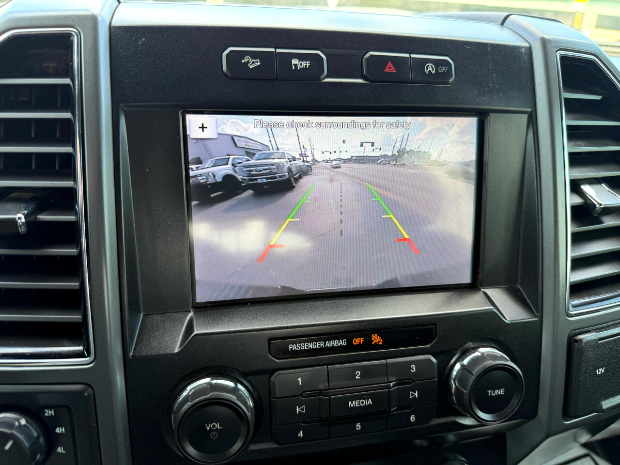 2019 Ford F-150 XLT photo 20