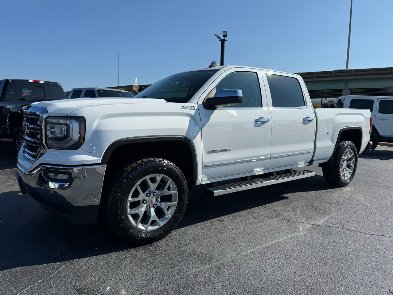 2018 Gmc Sierra 1500 SLT photo 2