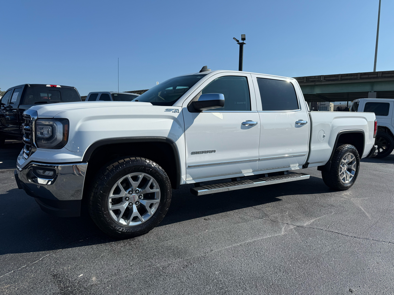 2018 Gmc Sierra 1500 SLT photo 3