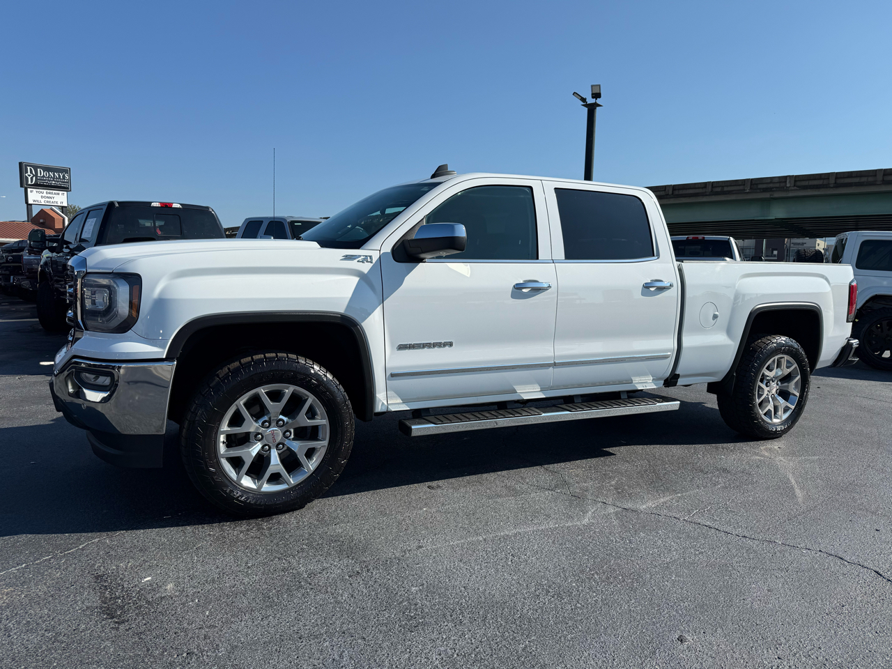 2018 Gmc Sierra 1500 SLT photo 4