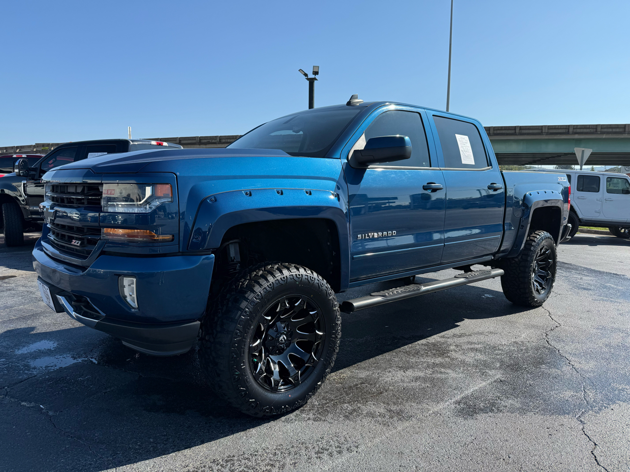 2017 Chevrolet Silverado 1500 photo 4