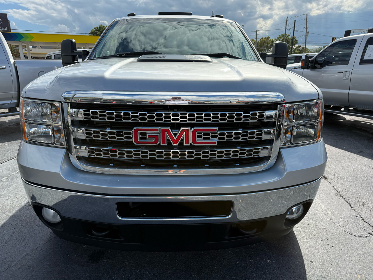 GMC Sierra 3500HD SLE Crew Cab 4WD 2013 GMC Sierra 3500HD SLE Crew Cab 4WD 2013