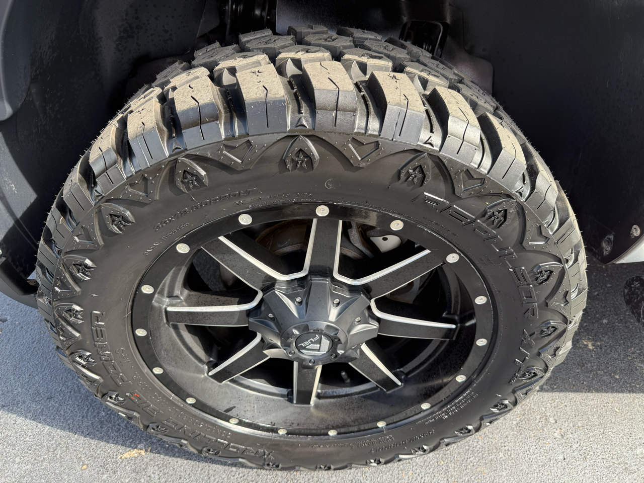 GMC Sierra 3500HD SLE Crew Cab 4WD 2013 GMC Sierra 3500HD SLE Crew Cab 4WD 2013