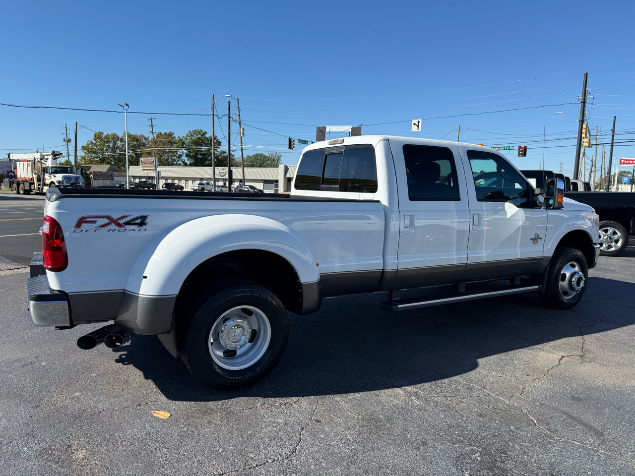 Ford F-350 SD Lariat Crew Cab DRW 4WD 2014 Ford F-350 SD Lariat Crew Cab DRW 4WD 2014
