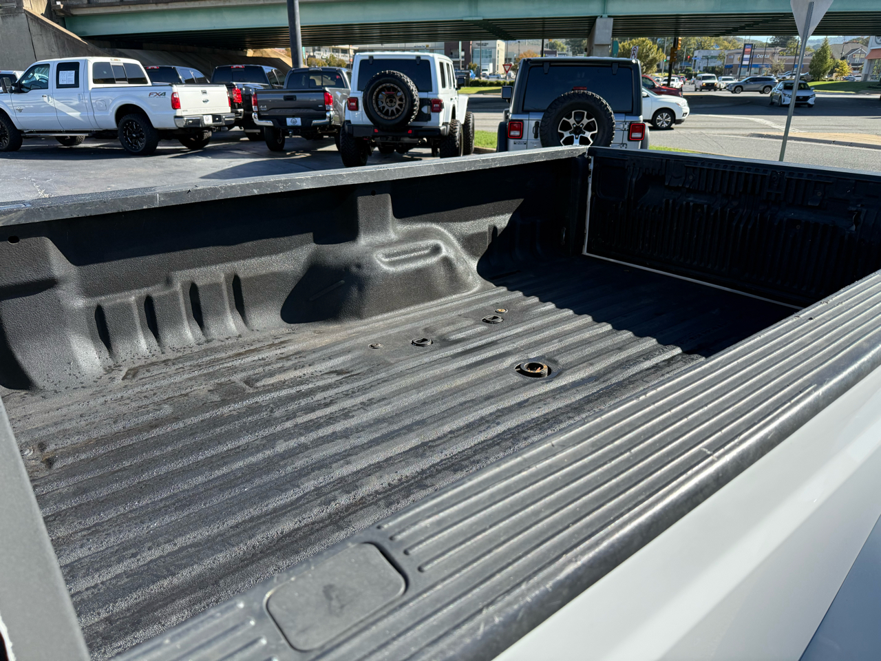 Ford F-350 SD Lariat Crew Cab DRW 4WD 2014 Ford F-350 SD Lariat Crew Cab DRW 4WD 2014