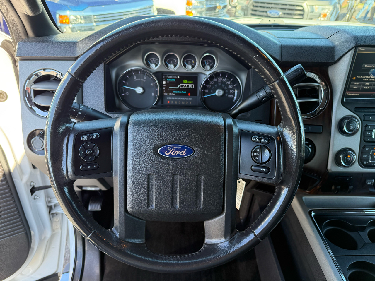 Ford F-350 SD Lariat Crew Cab DRW 4WD 2014 Ford F-350 SD Lariat Crew Cab DRW 4WD 2014
