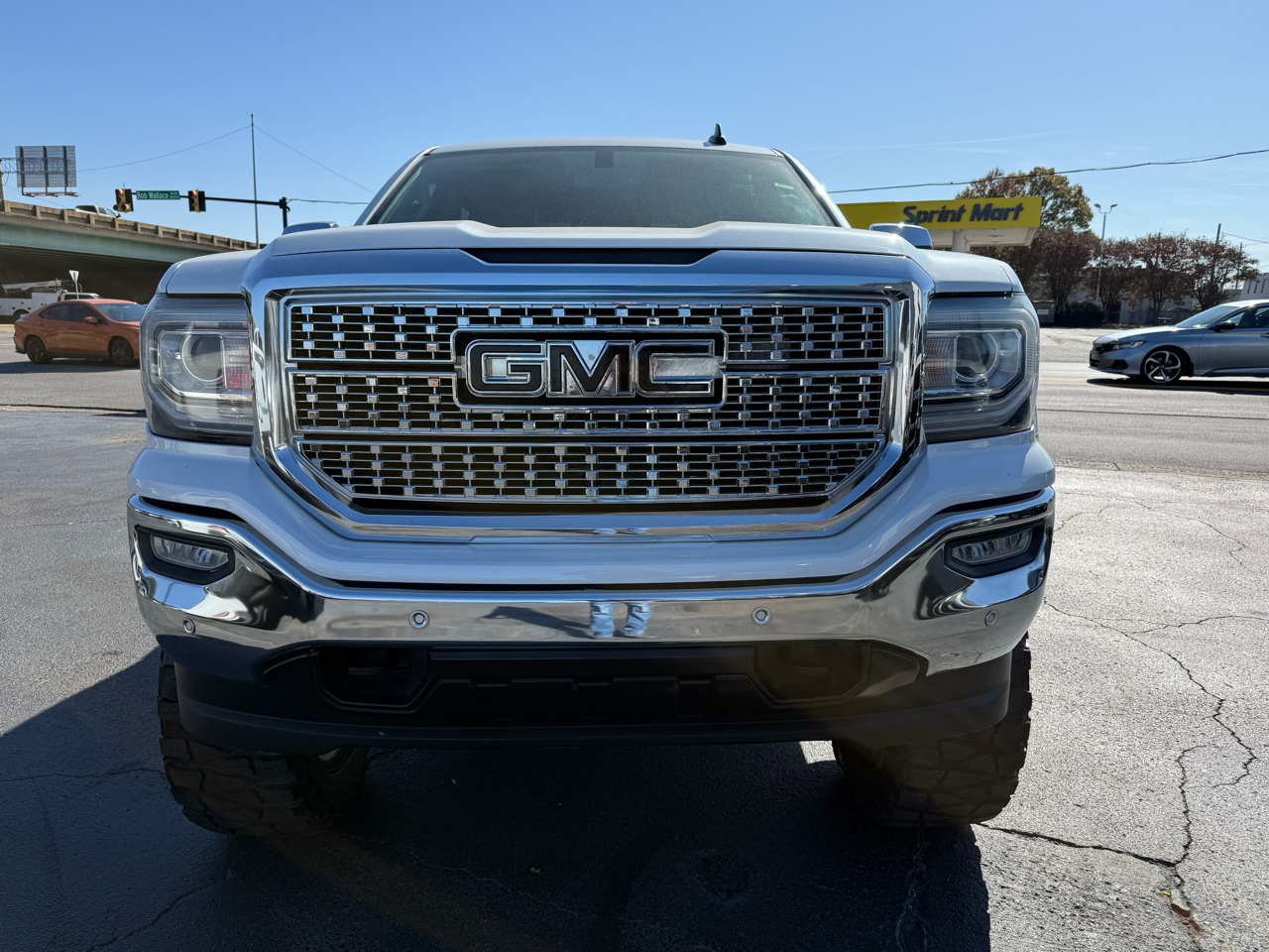 GMC Sierra 1500 4WD Crew Cab 143.5" SLT 2018