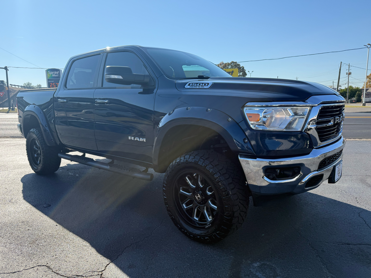 RAM 1500 Big Horn/Lone Star 4x4 Crew Cab 5'7" Box 2019