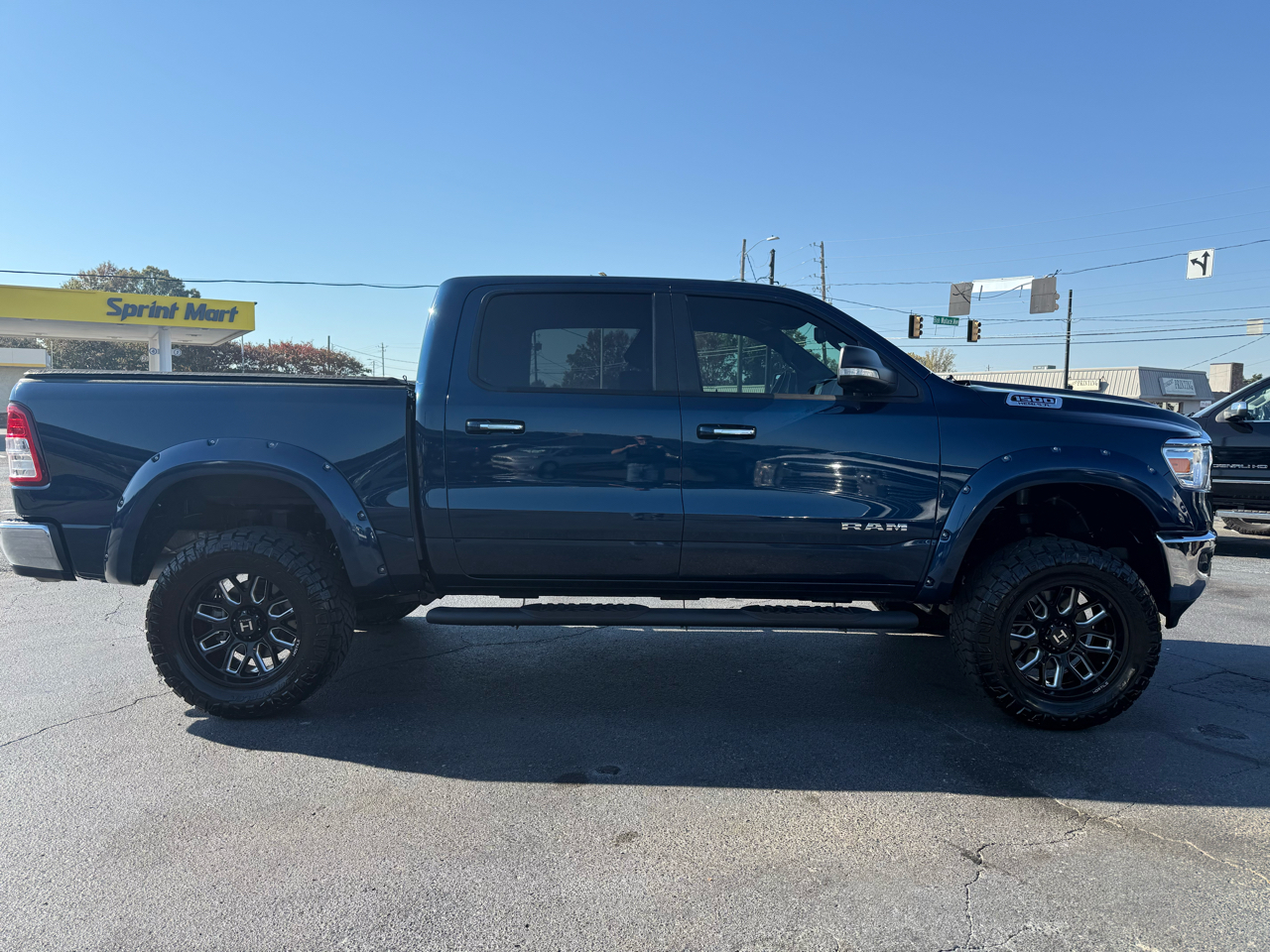 RAM 1500 Big Horn/Lone Star 4x4 Crew Cab 5'7" Box 2019