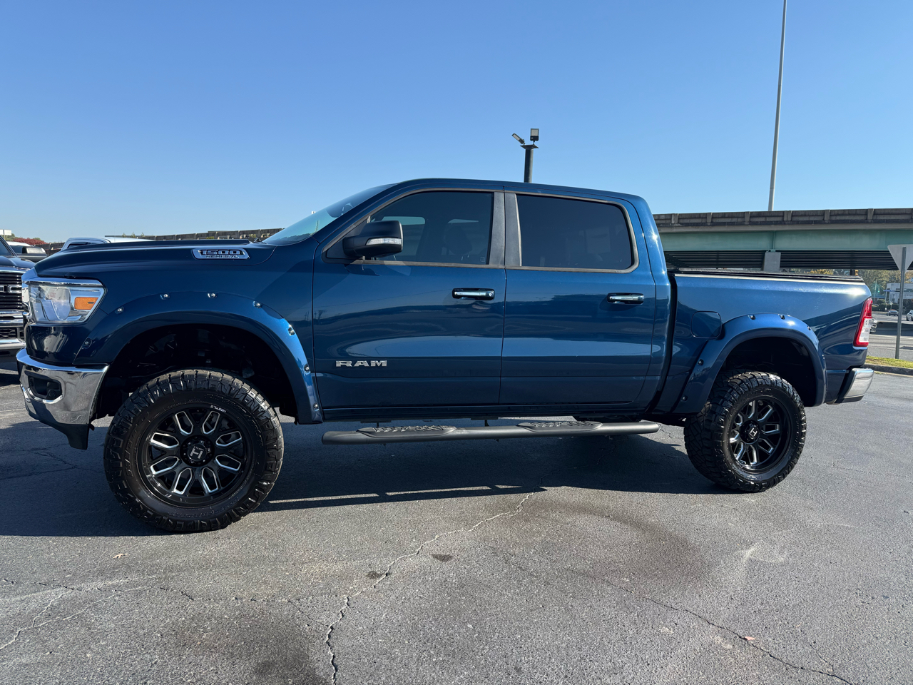 RAM 1500 Big Horn/Lone Star 4x4 Crew Cab 5'7" Box 2019
