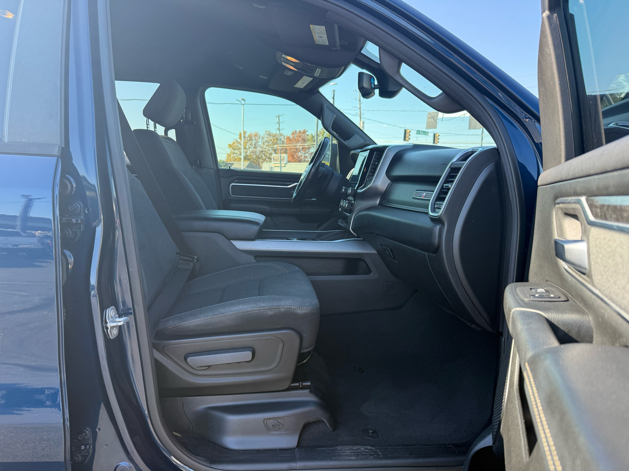 RAM 1500 Big Horn/Lone Star 4x4 Crew Cab 5'7" Box 2019