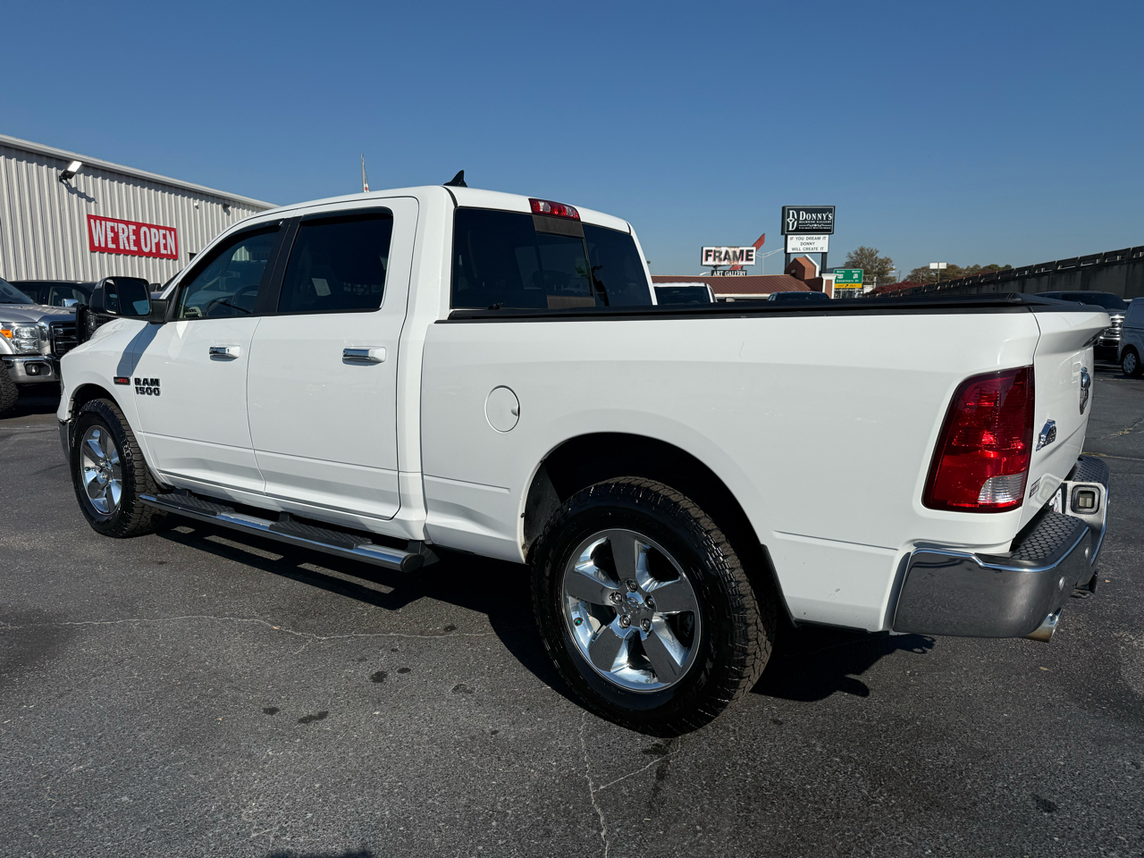 RAM 1500 4WD Crew Cab 149" Big Horn 2016