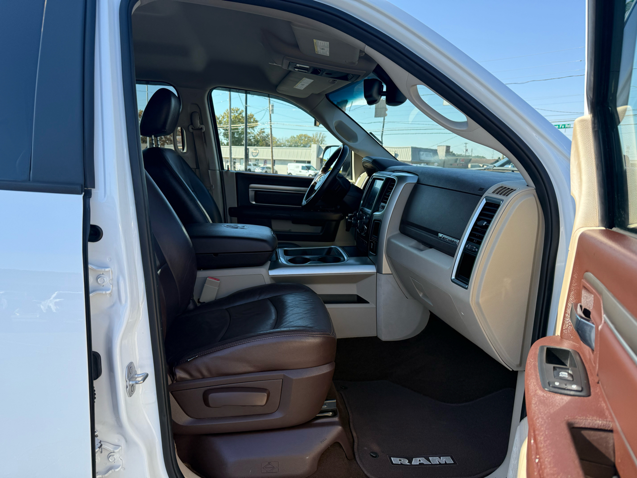 RAM 1500 4WD Crew Cab 149" Big Horn 2016