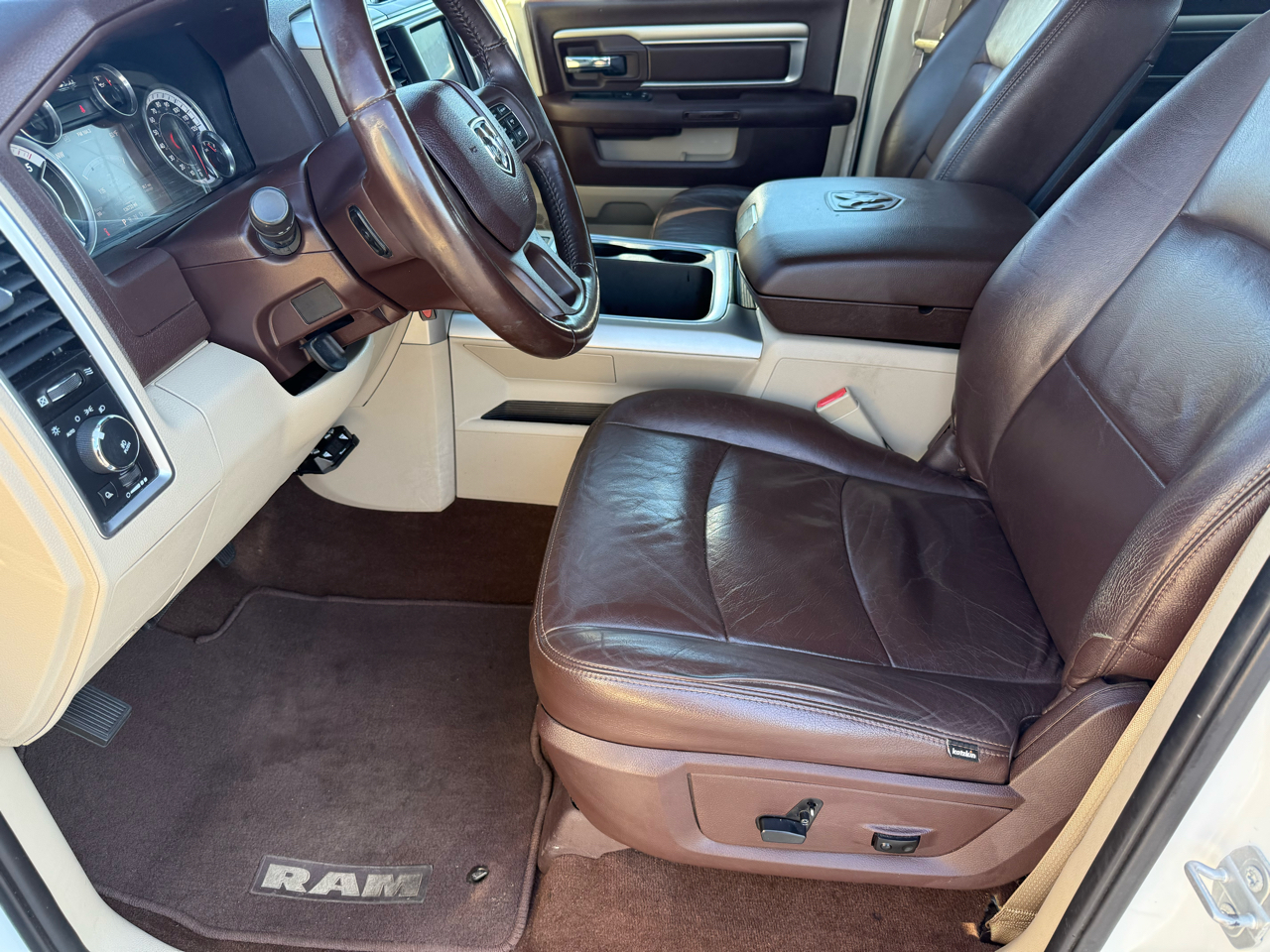 RAM 1500 4WD Crew Cab 149" Big Horn 2016