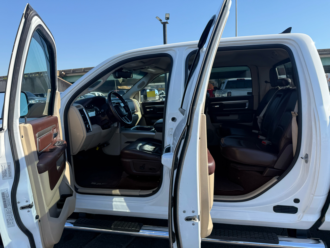 RAM 1500 4WD Crew Cab 149" Big Horn 2016