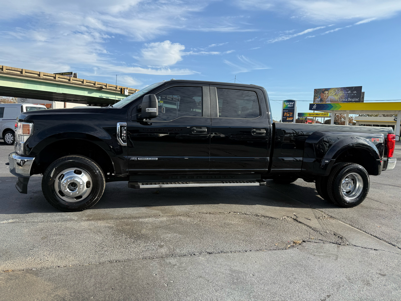 Ford Super Duty F-350 DRW  2022