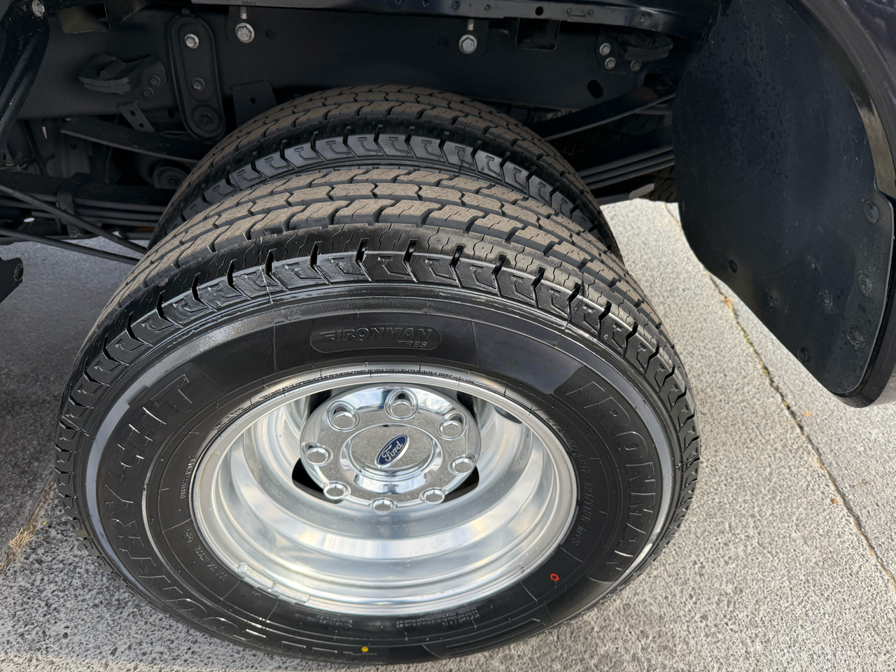 Ford Super Duty F-350 DRW  2022