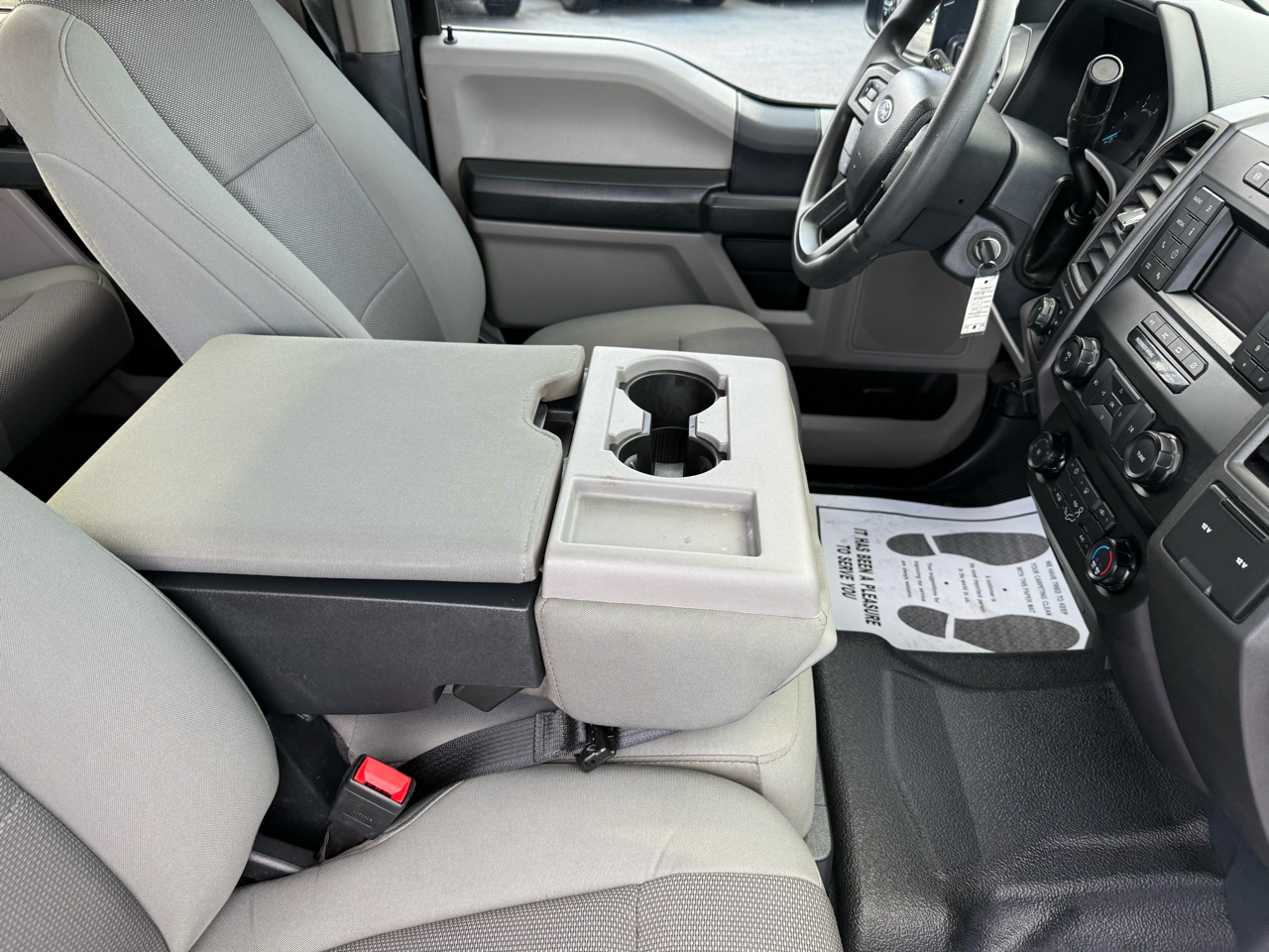 Ford Super Duty F-350 DRW  2022