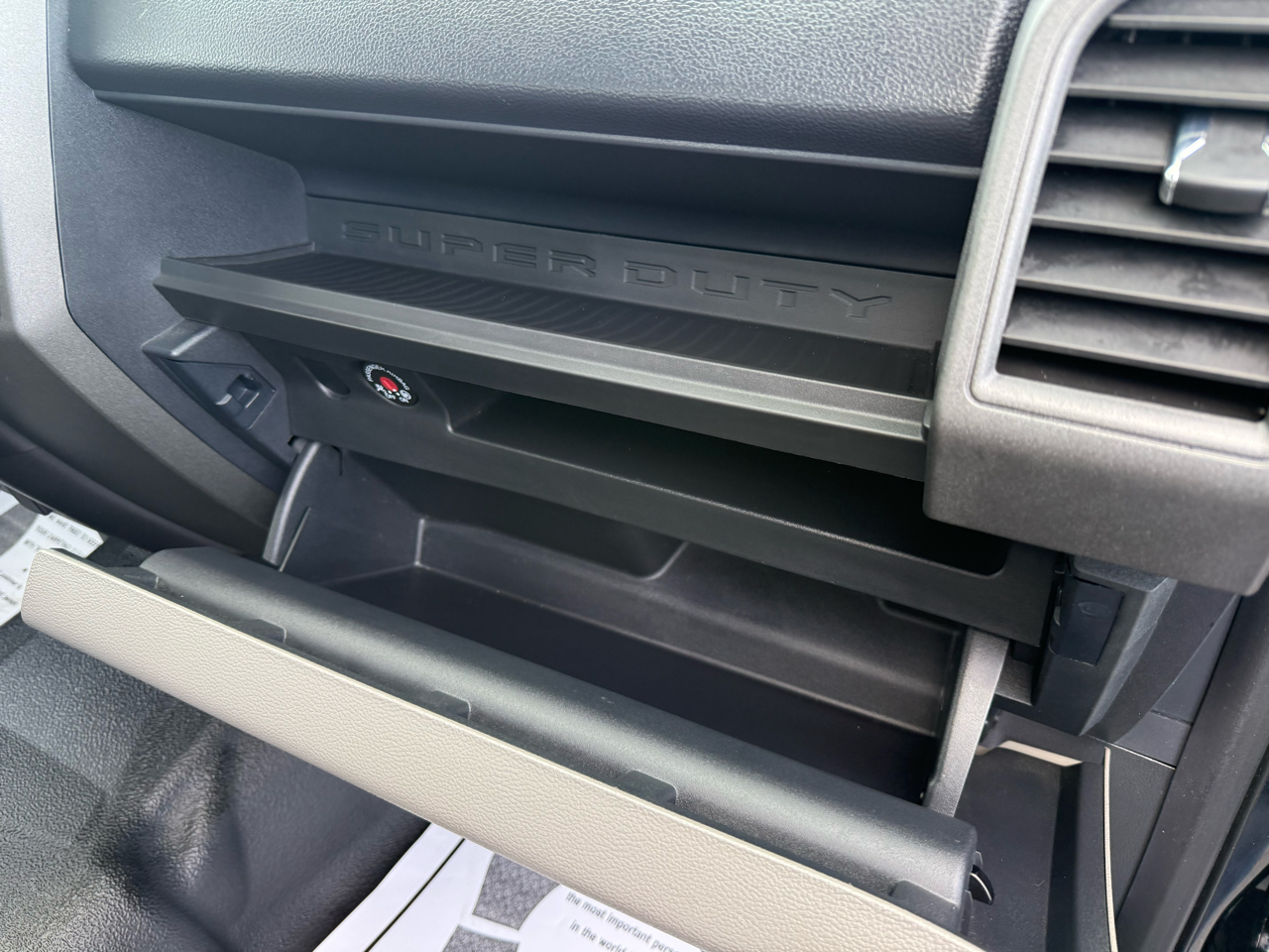 Ford Super Duty F-350 DRW  2022