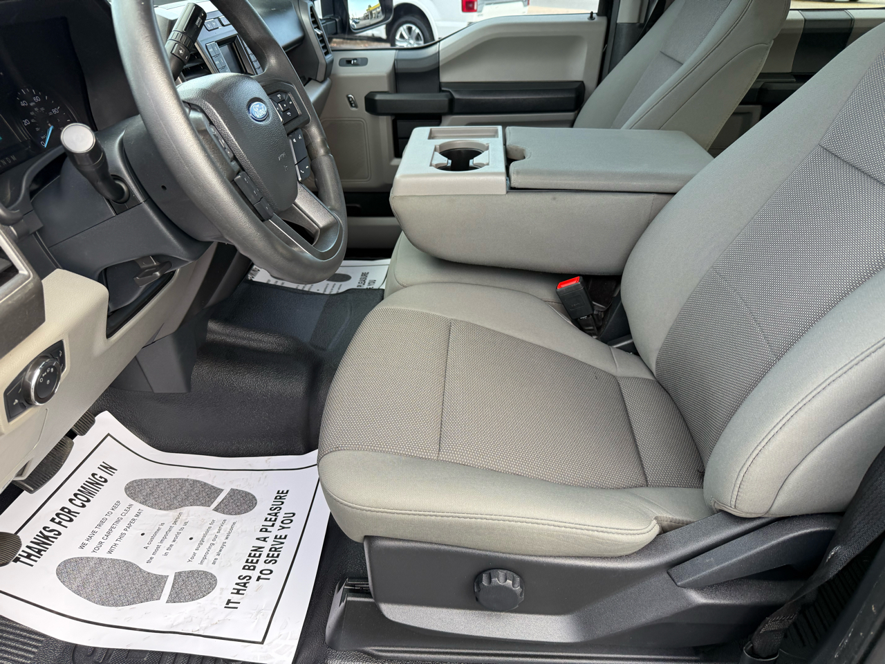 Ford Super Duty F-350 DRW  2022