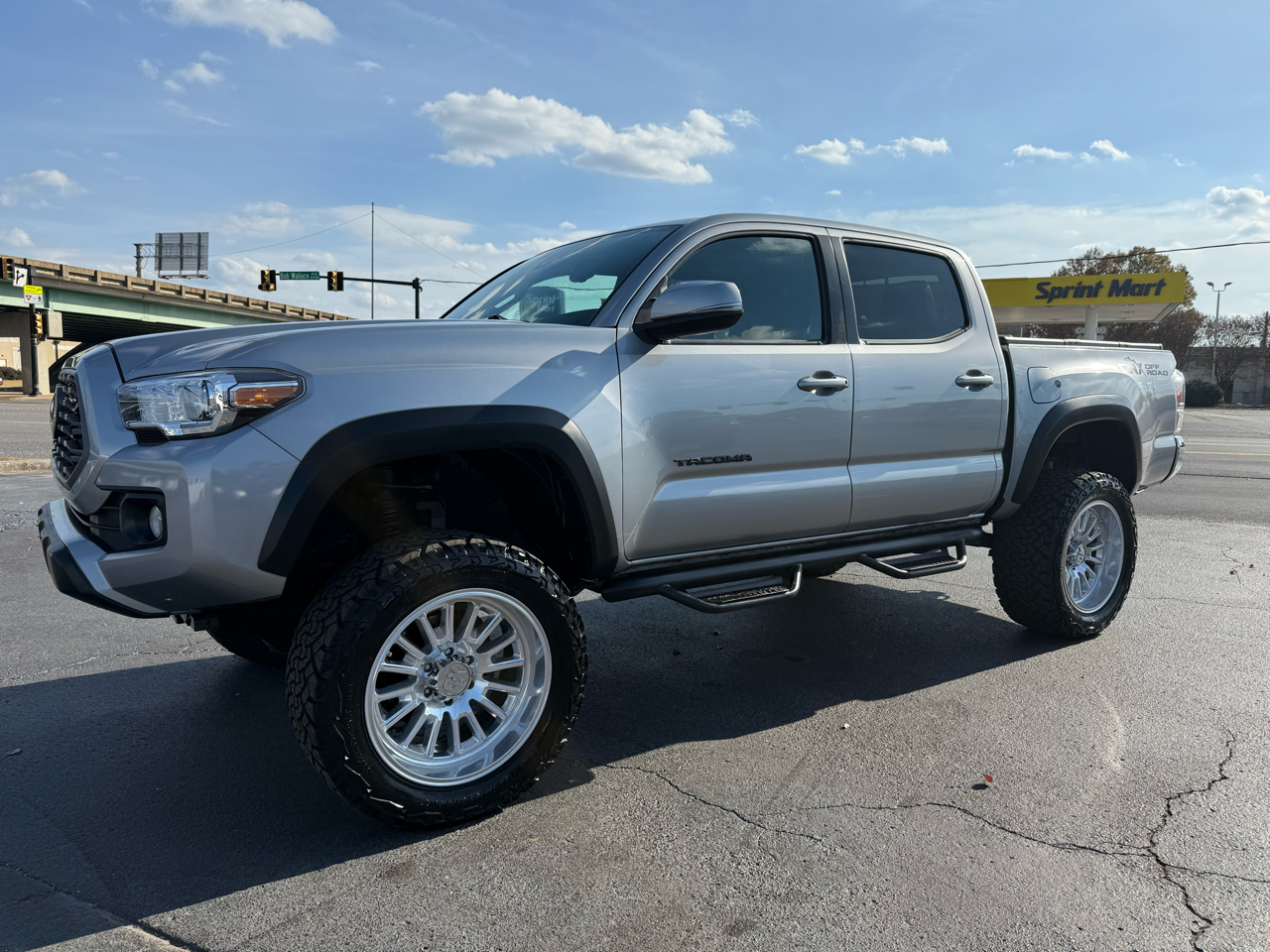 2020 Toyota Tacoma TRD Double Cab V6 photo 2