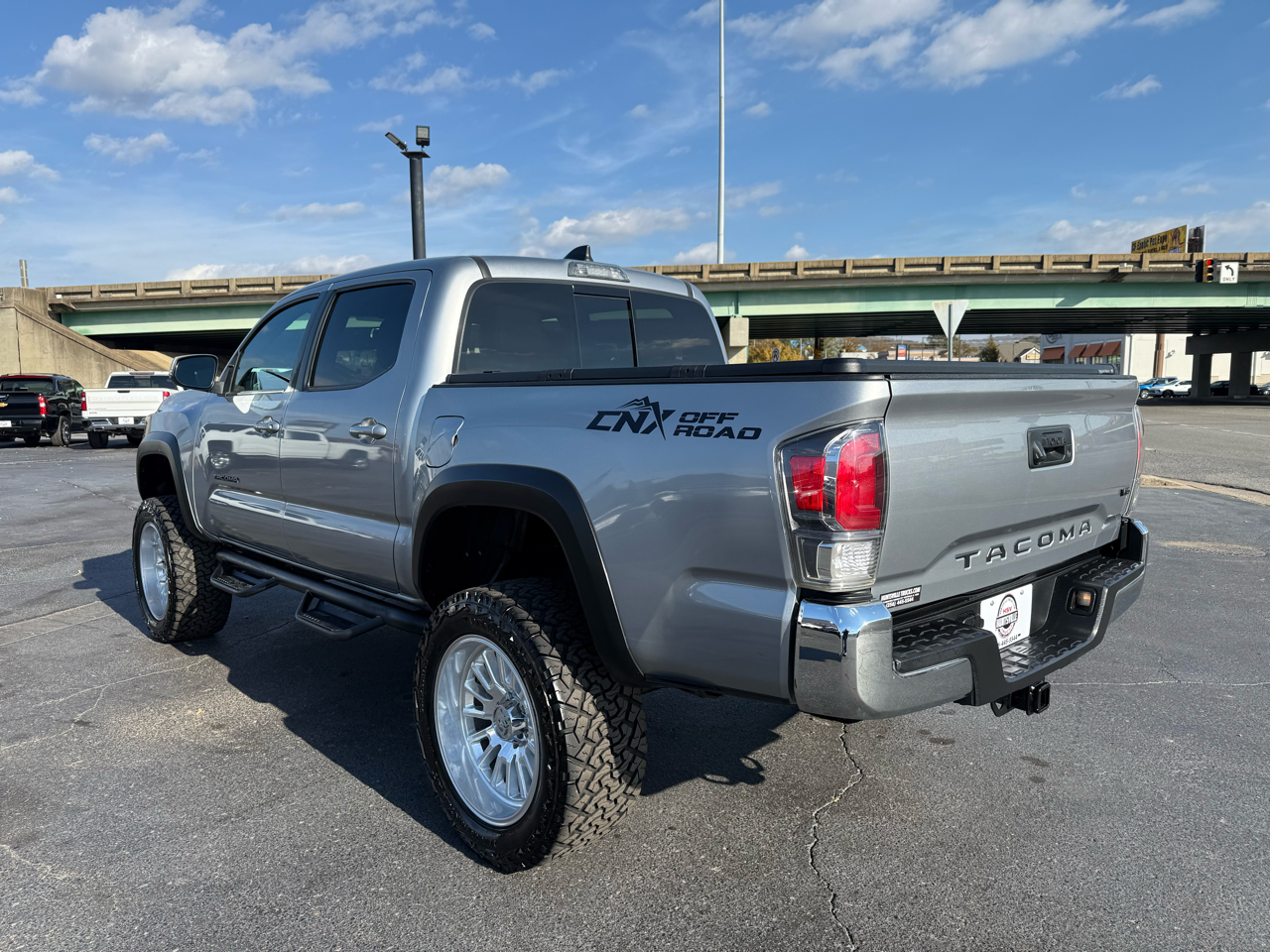Toyota Tacoma 4WD TRD Off Road Double Cab 5' Bed V6 MT (Natl) 2020