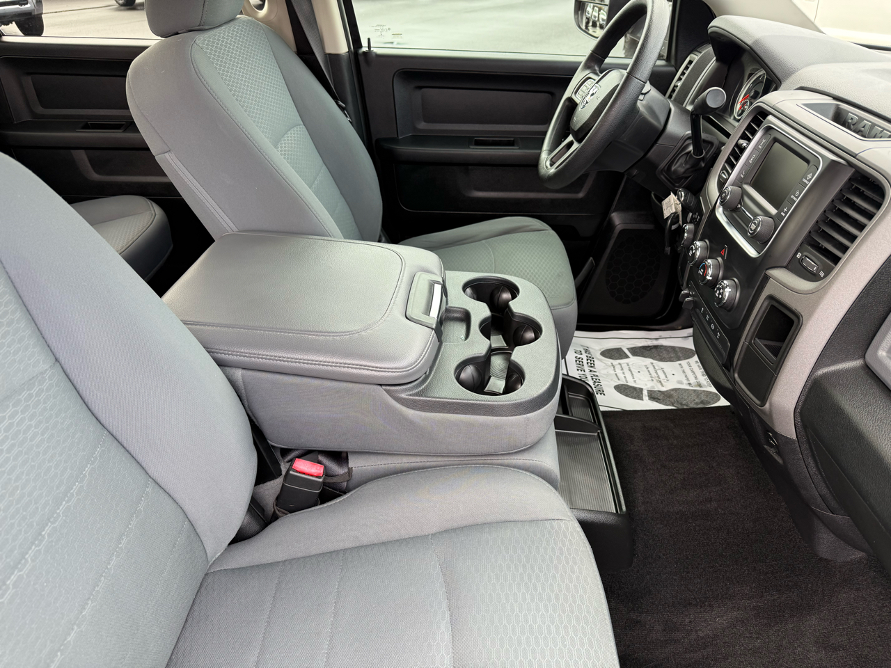 RAM 3500 4WD Crew Cab 169" Tradesman 2015