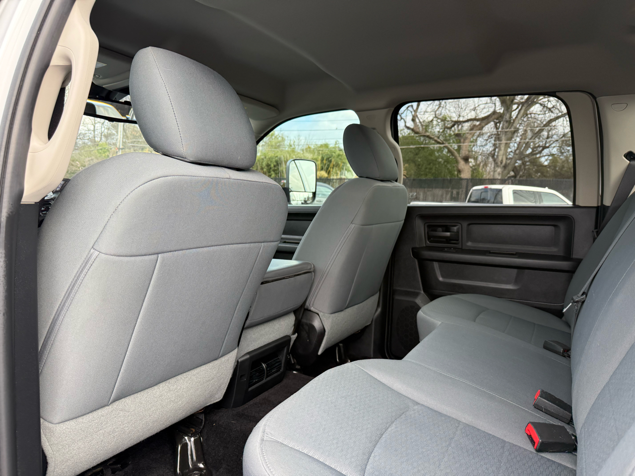 RAM 3500 4WD Crew Cab 169" Tradesman 2015