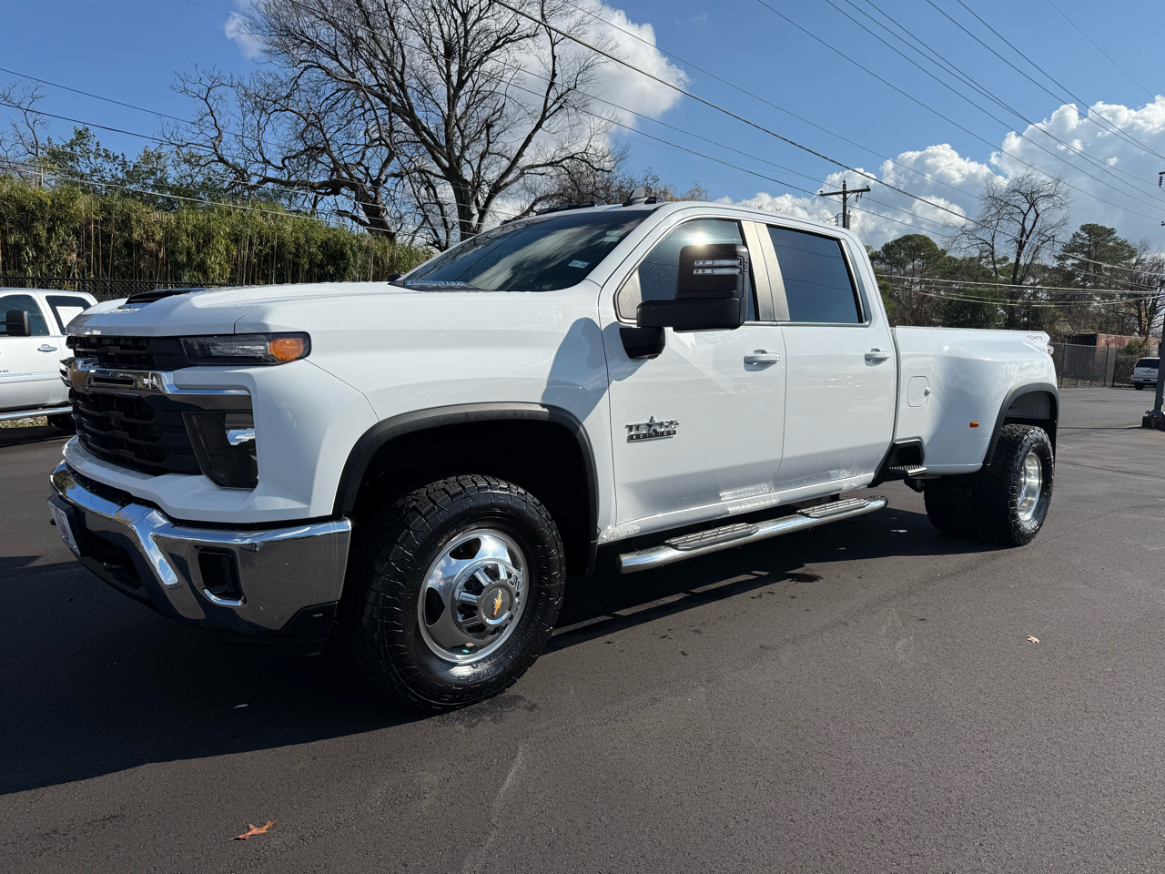 2024 Chevrolet Silverado 3500HD LT photo 3