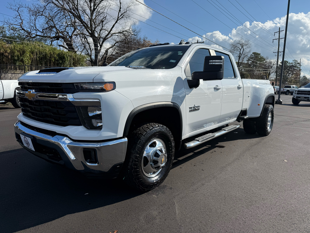2024 Chevrolet Silverado 3500HD LT photo 4