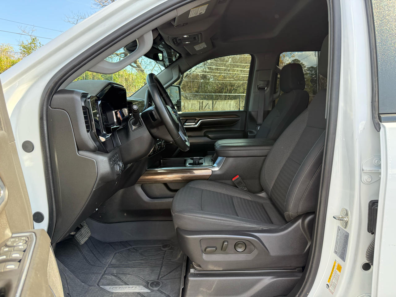 Chevrolet Silverado 3500HD 4WD Crew Cab 172" LT 2024