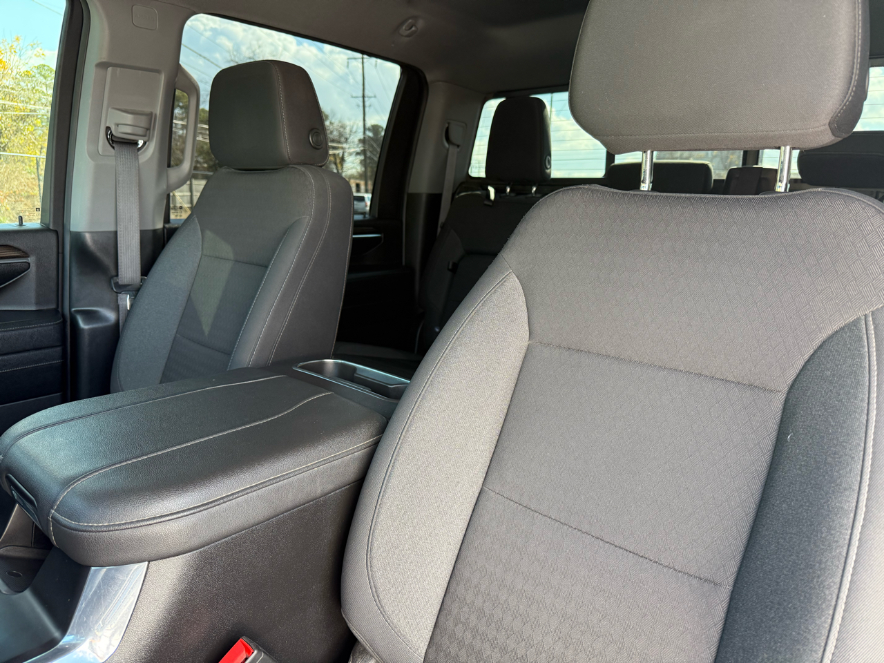 Chevrolet Silverado 3500HD 4WD Crew Cab 172" LT 2024