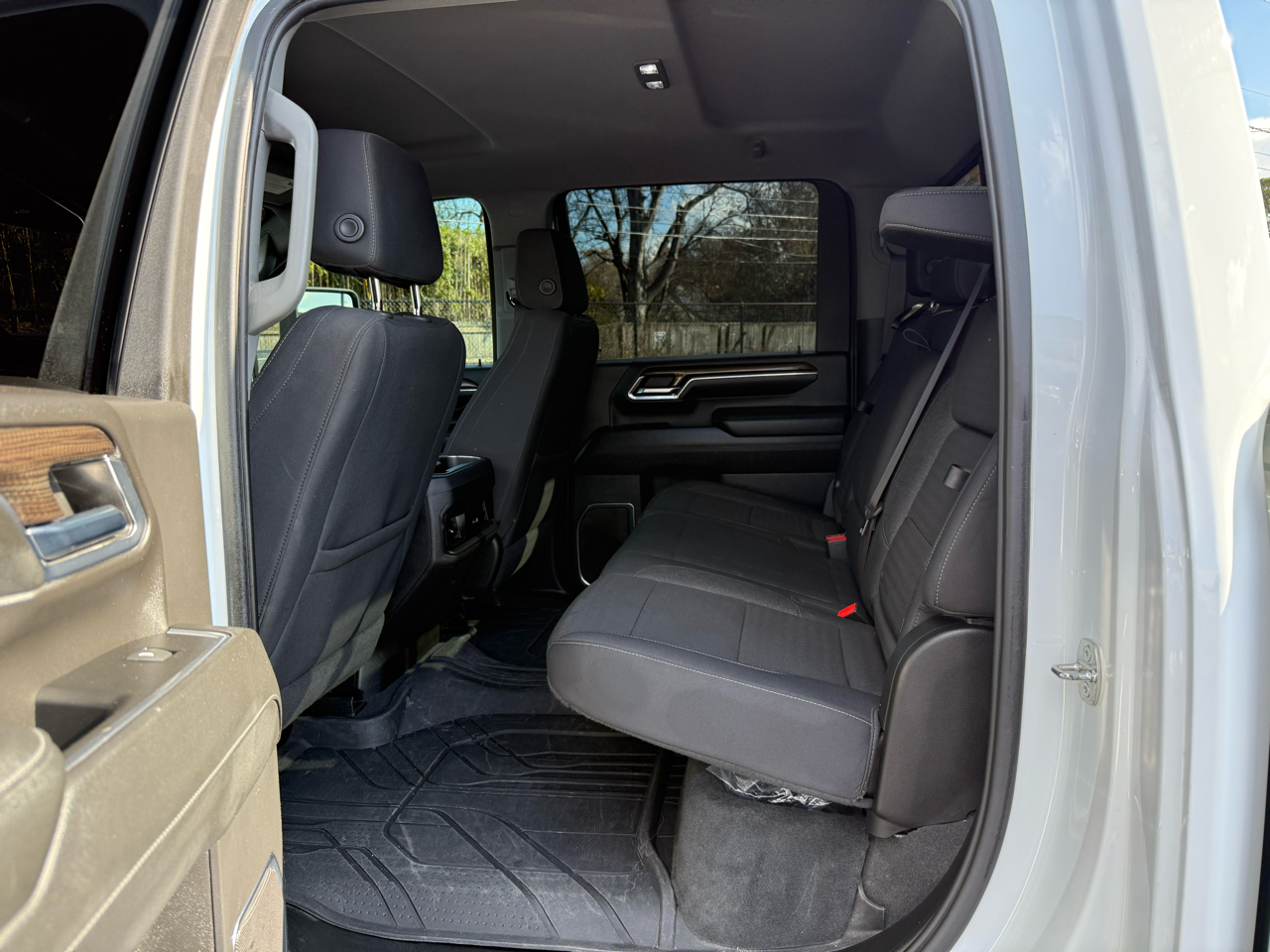 Chevrolet Silverado 3500HD 4WD Crew Cab 172" LT 2024