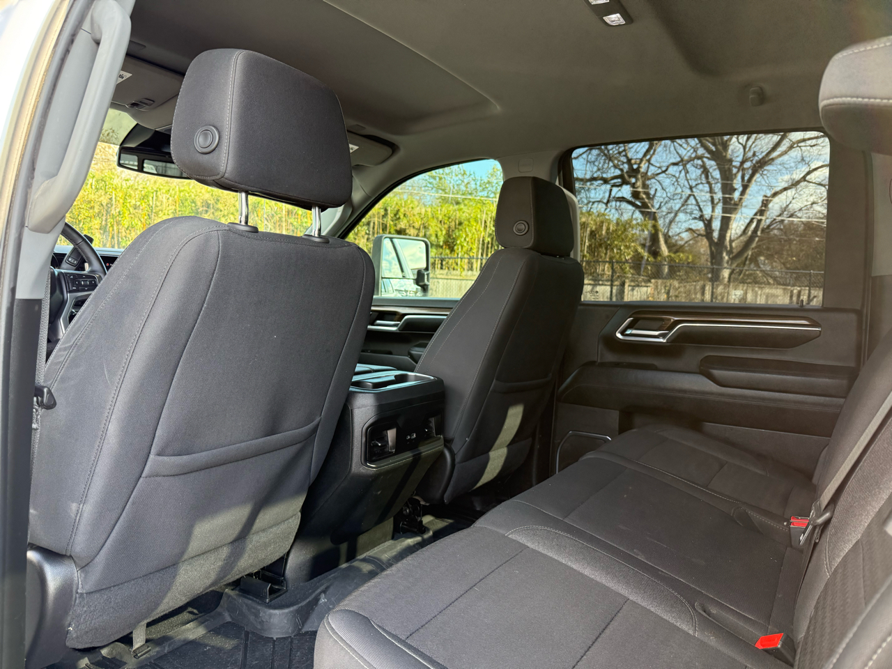 Chevrolet Silverado 3500HD 4WD Crew Cab 172" LT 2024