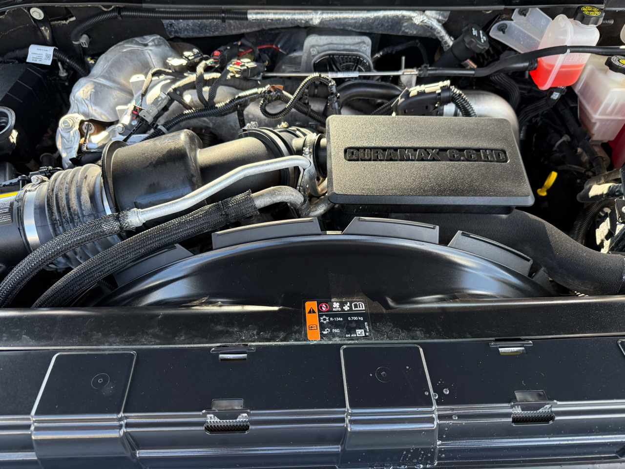 Chevrolet Silverado 3500HD 4WD Crew Cab 172" LT 2024