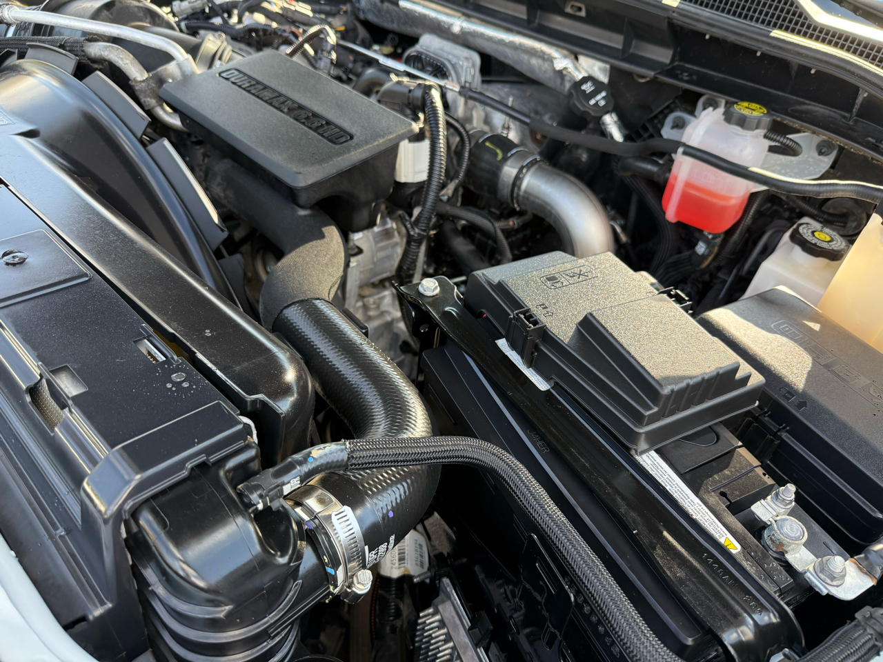 Chevrolet Silverado 3500HD 4WD Crew Cab 172" LT 2024