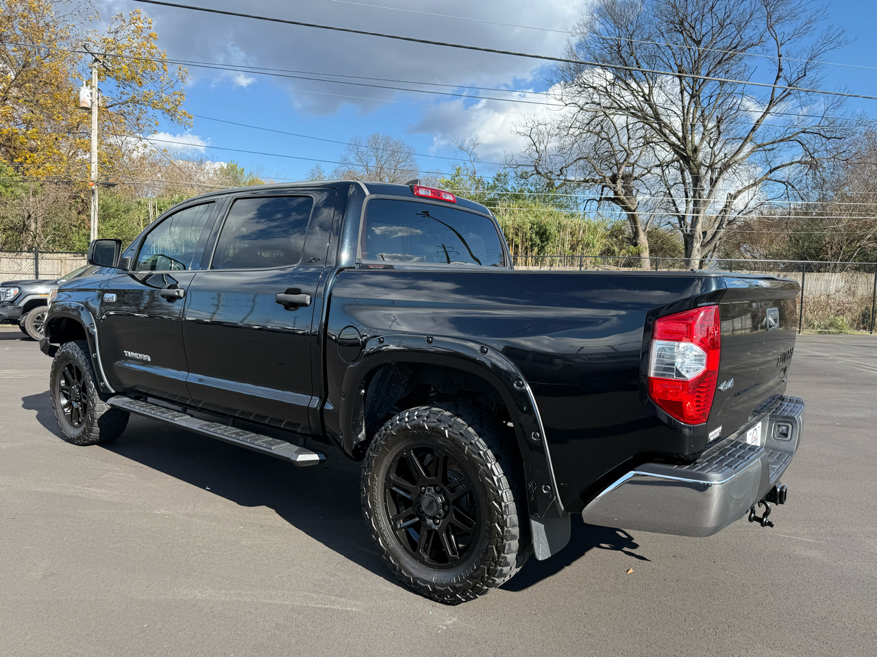 Toyota Tundra 4WD SR5 CrewMax 5.5' Bed 5.7L (Natl) 2020