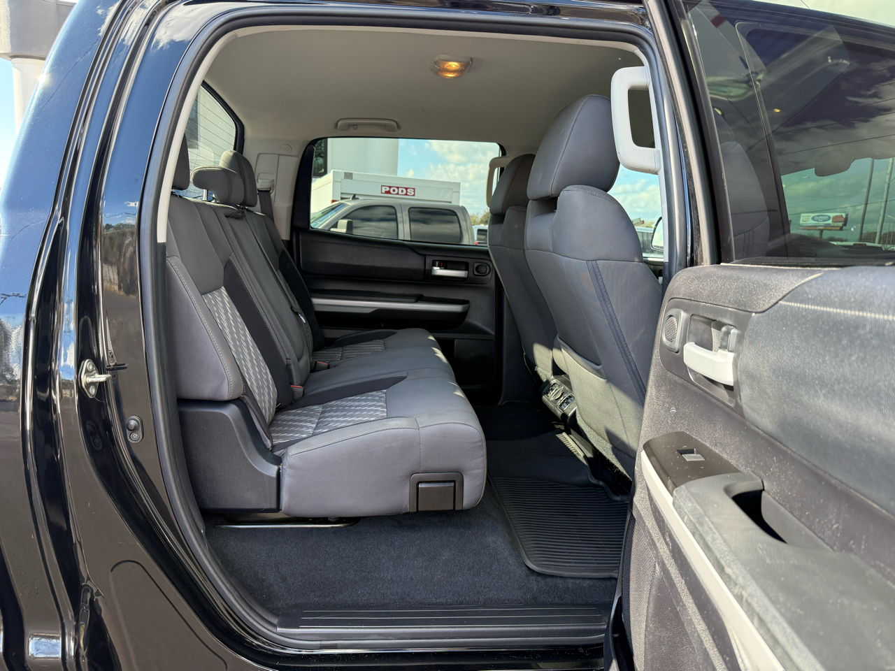 Toyota Tundra 4WD SR5 CrewMax 5.5' Bed 5.7L (Natl) 2020