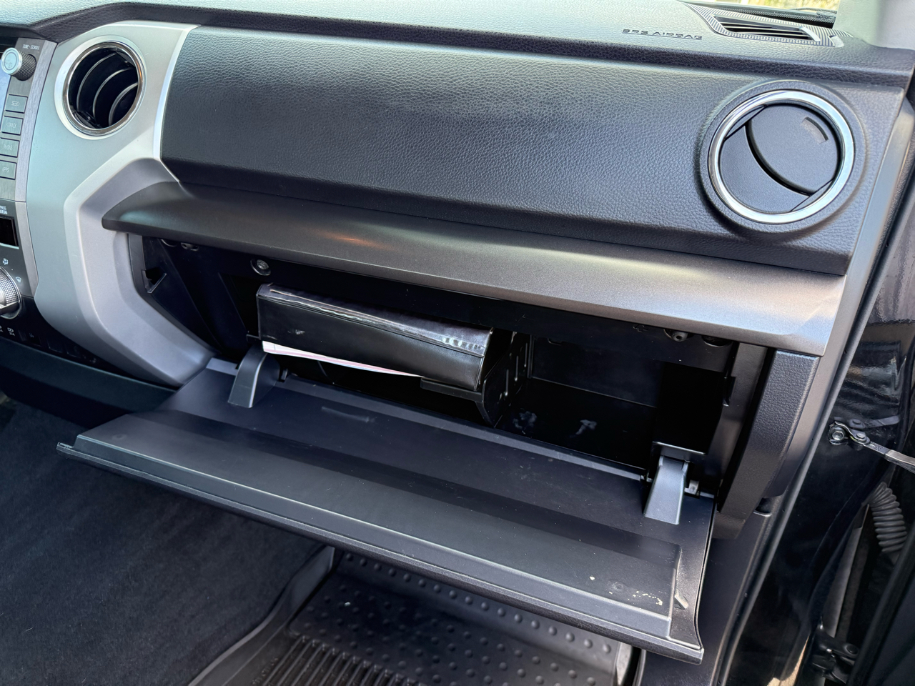 Toyota Tundra 4WD SR5 CrewMax 5.5' Bed 5.7L (Natl) 2020