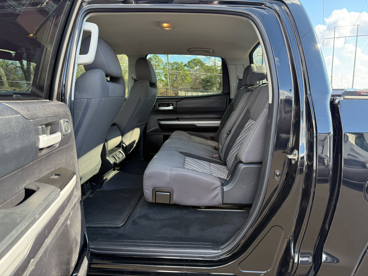 Toyota Tundra 4WD SR5 CrewMax 5.5' Bed 5.7L (Natl) 2020