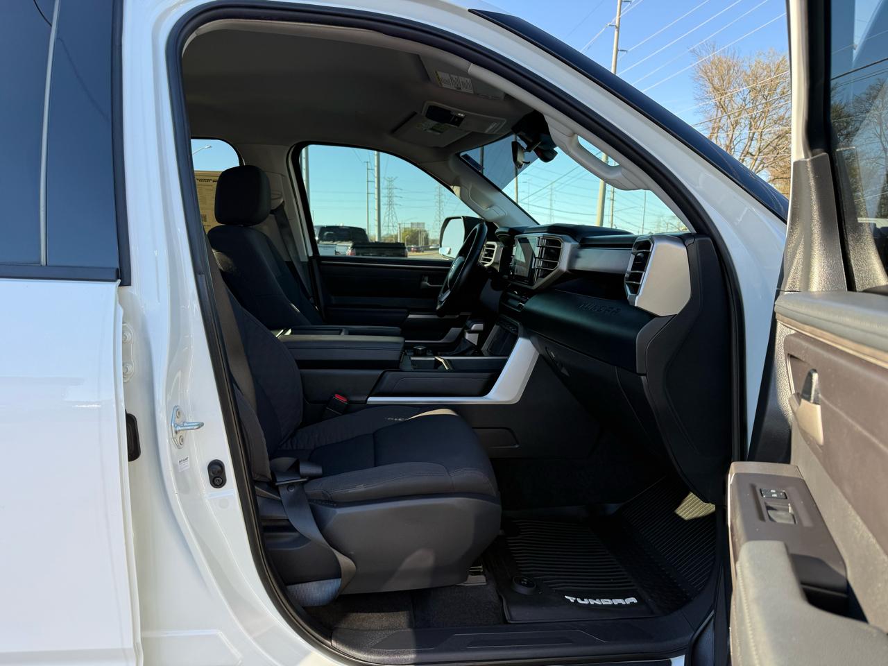 Toyota Tundra 4WD SR5 CrewMax 5.5' Bed (Natl) 2023