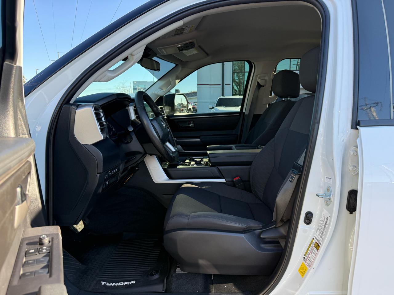 Toyota Tundra 4WD SR5 CrewMax 5.5' Bed (Natl) 2023