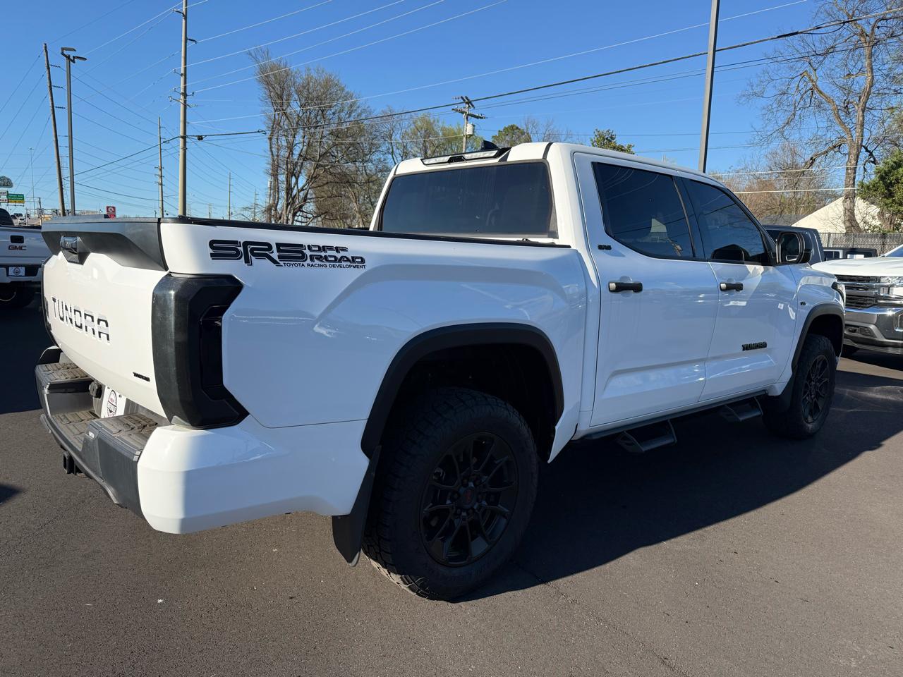 Toyota Tundra 4WD SR5 CrewMax 5.5' Bed (Natl) 2023
