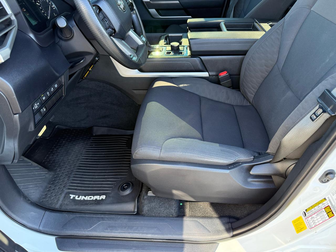 Toyota Tundra 4WD SR5 CrewMax 5.5' Bed (Natl) 2023