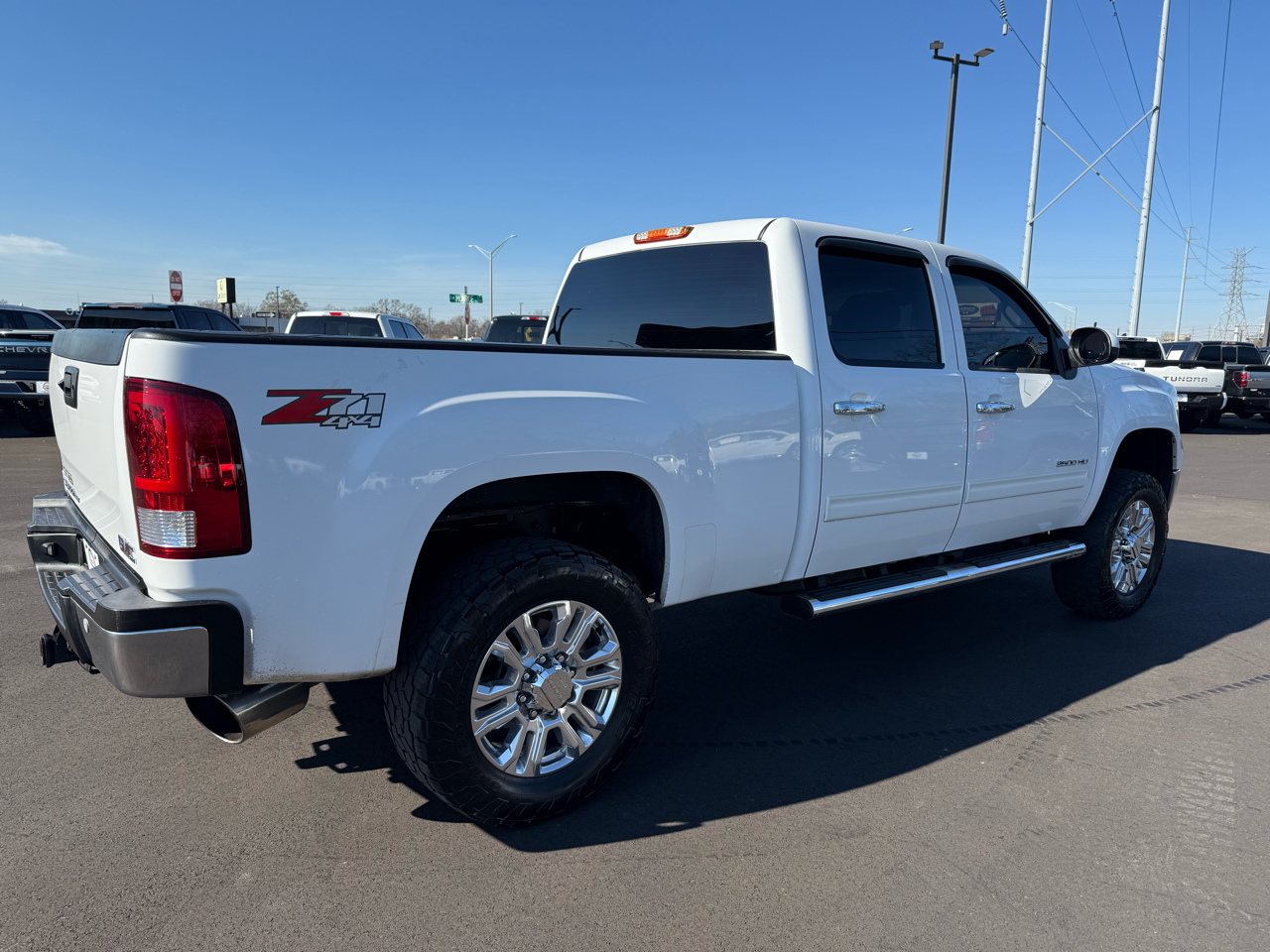 GMC Sierra 2500HD 4WD Crew Cab 153.7" SLT 2011