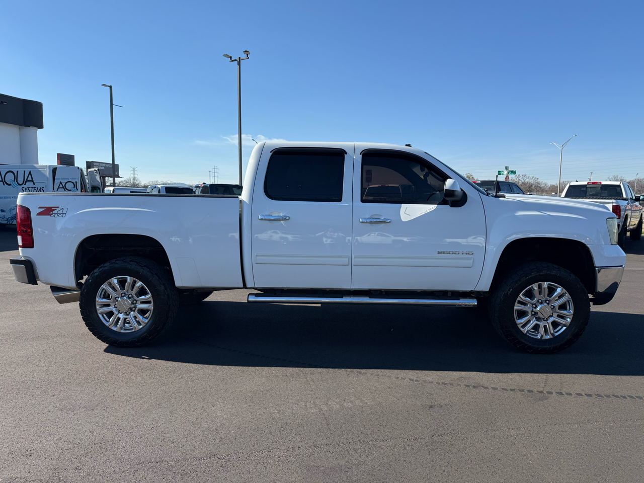 GMC Sierra 2500HD 4WD Crew Cab 153.7" SLT 2011