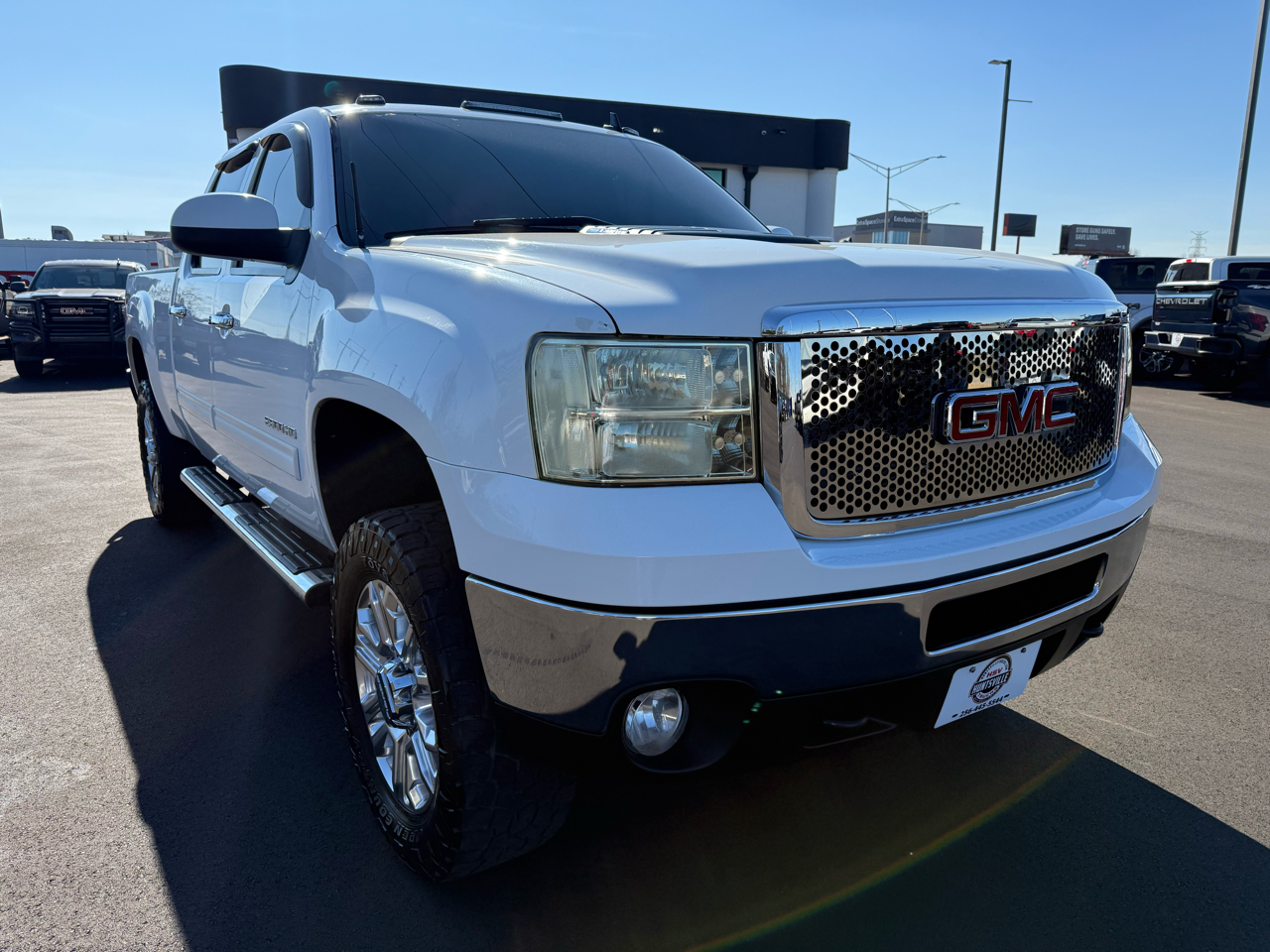 GMC Sierra 2500HD 4WD Crew Cab 153.7" SLT 2011