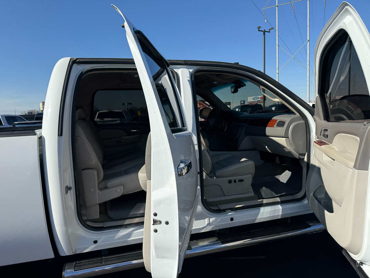 GMC Sierra 2500HD 4WD Crew Cab 153.7" SLT 2011