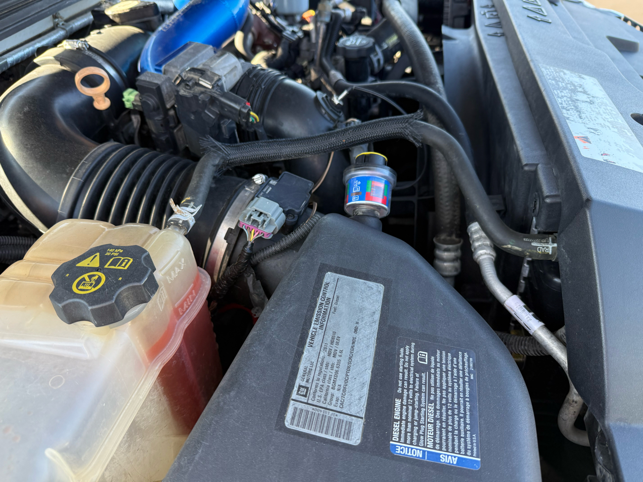 GMC Sierra 2500HD 4WD Crew Cab 153.7" SLT 2011